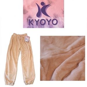 NWT Kyoyo Yummy Sweatpants With Pockets Velour Super Soft, Cozy Light Pink Large